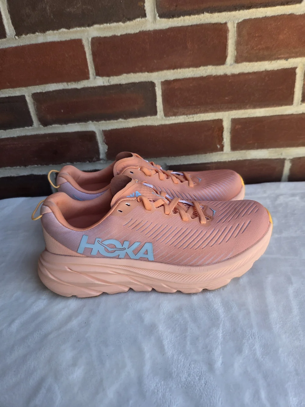 HOKA Rincon 3 Women’s 6 Shell Coral Peach Parfait Lightweight Running Shoes